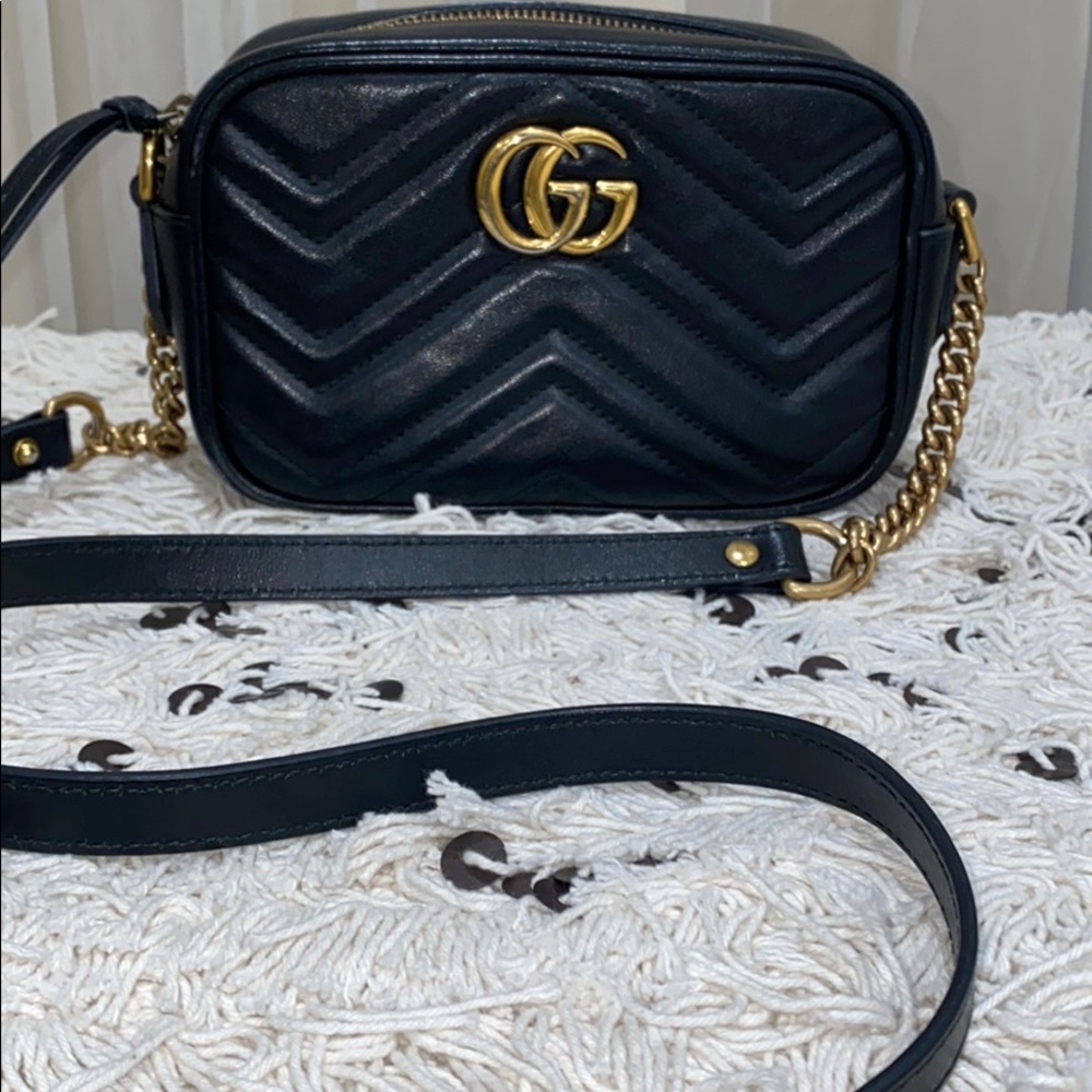 SOLD Gucci Black leather Mini Marmont Camera bag - Picture 1 of 16